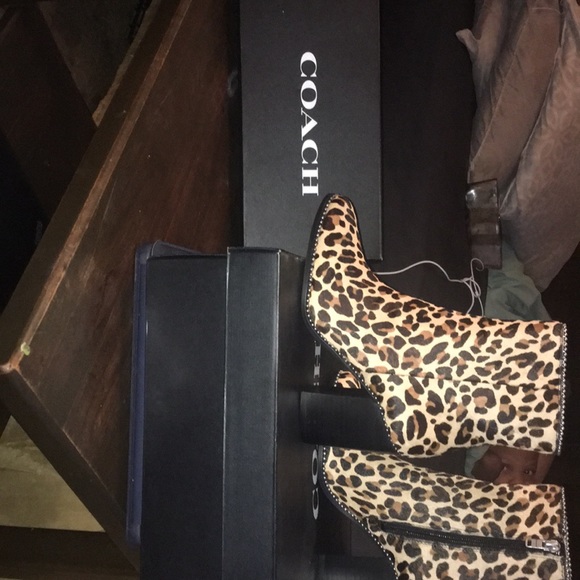 Coach Beaded Heel - Picture 3 of 3